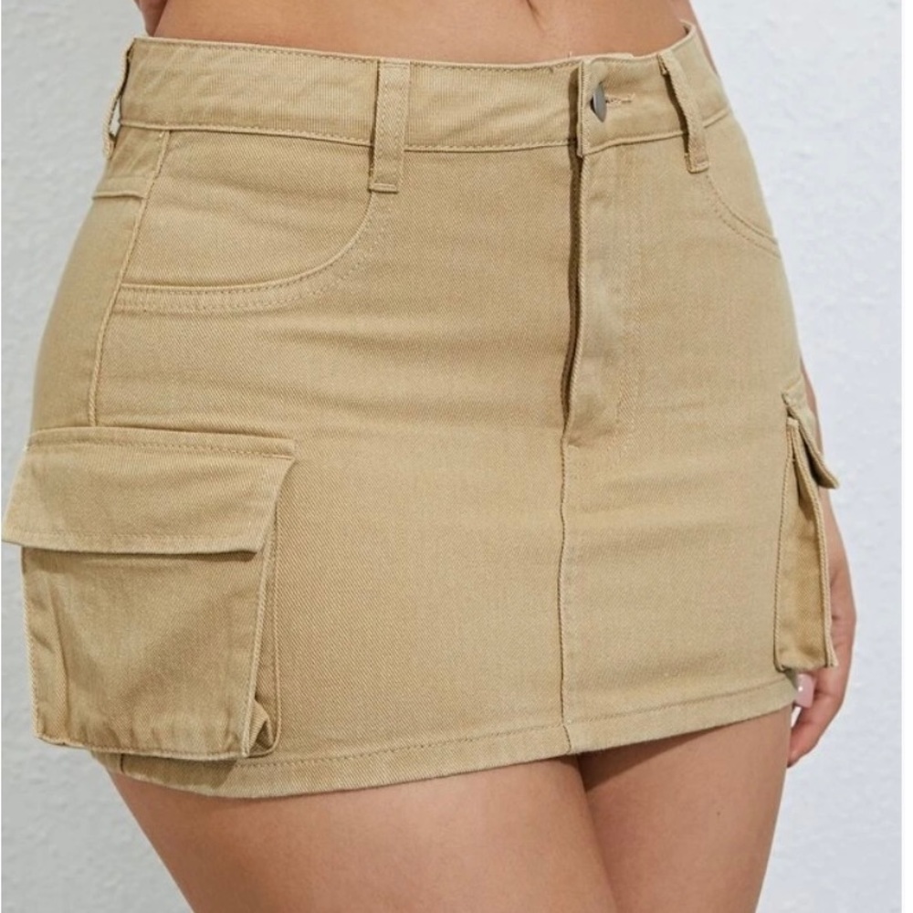 SKIRT SIZE MEDIUM